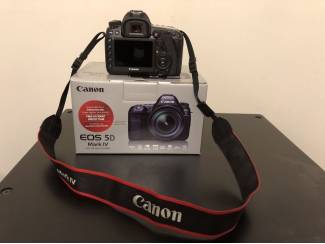 Canon EOS 5D Mark IV DSLR Camera